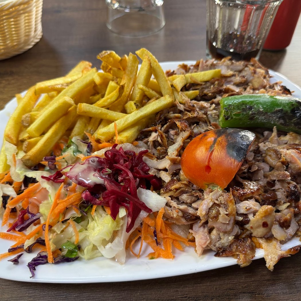 La Bûchet Grill Restaurant Tantuni Kebab et Pizza feu de bois 3